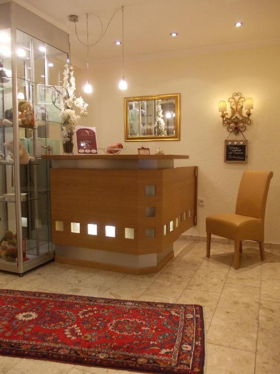 Hotel Garni Rheinpracht 坎普-波恩霍芬 外观 照片